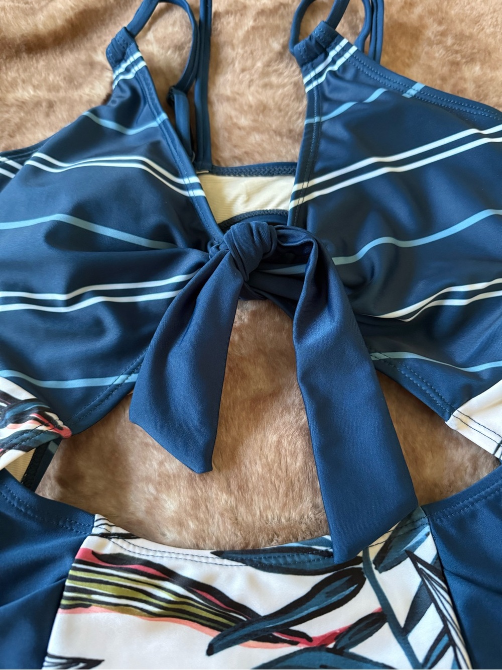 Amiya High Tide One Piece - Picture 7 of 13